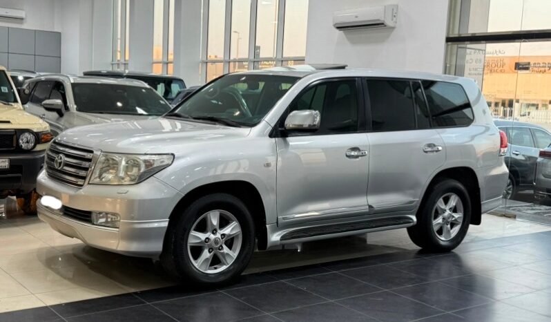 Toyota Land Cruiser 2010 full