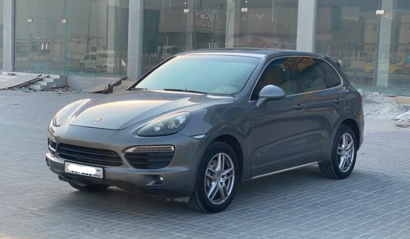 Porsche Cayenne 2012 full