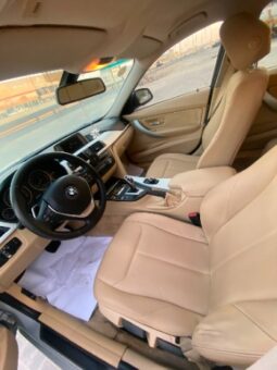 BMW 320i 2013 full