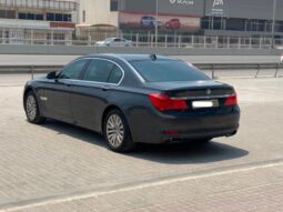 BMW 740i 2011 full