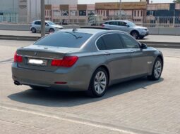 BMW 730i 2010 full