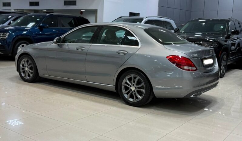 Mercedes Benz C180 2015 full