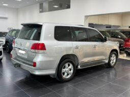 Toyota Land Cruiser 2010 full