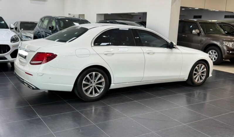 Mercedes Benz E200 2017 full