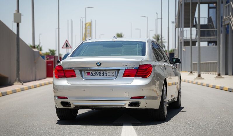 BMW 740i 2010 full