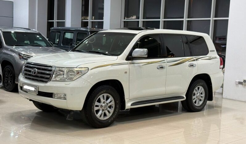 Toyota Land Cruiser 2010 full