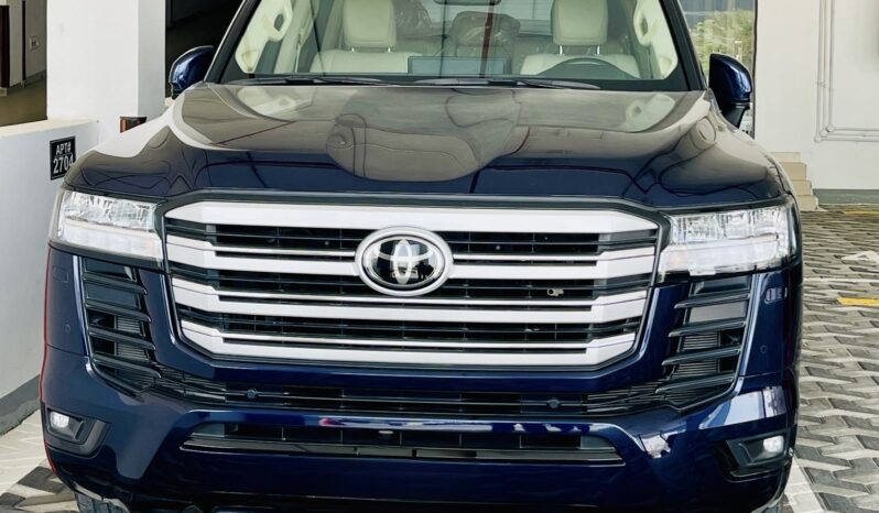 TOYOTA LAND CRUISER GXR 2023 full