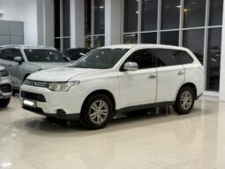Mitsubishi Outlander 2014 full