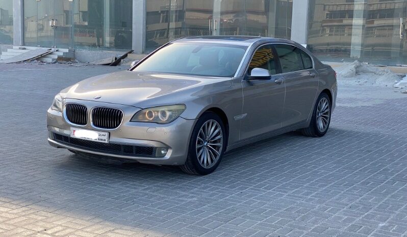BMW 740i 2010 full