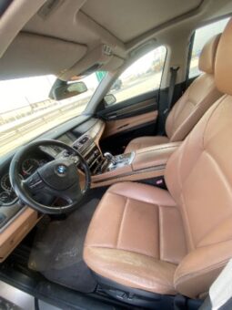BMW 740i 2010 full