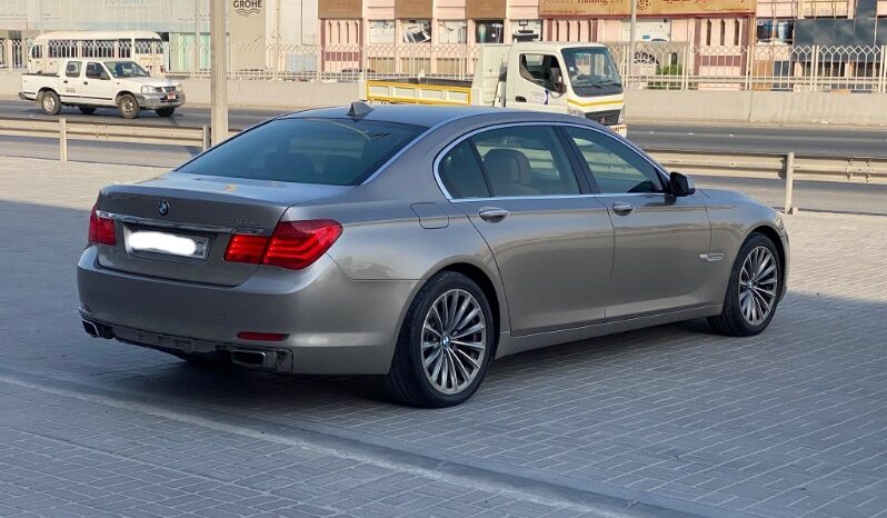 BMW 740i 2010 full