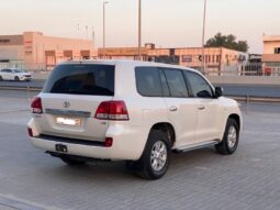 Toyota Land Cruiser 2010 full